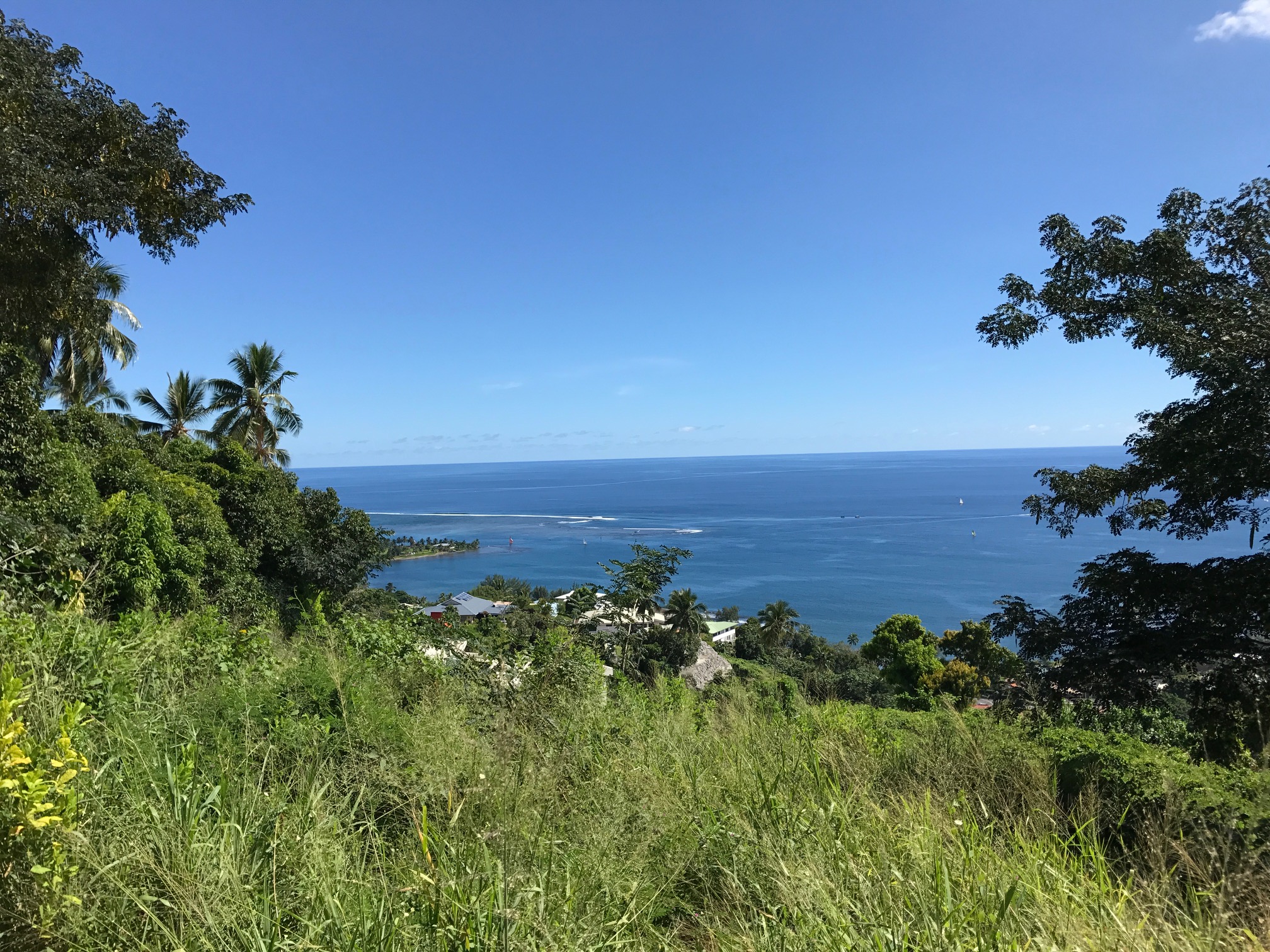 Particulier Vend Beau Terrain Sur Arue Big Ce